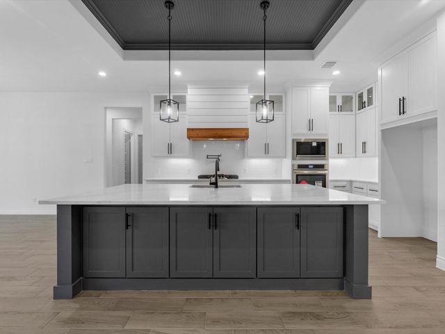 3081 Coastal Dr, Dayton, TX 77535