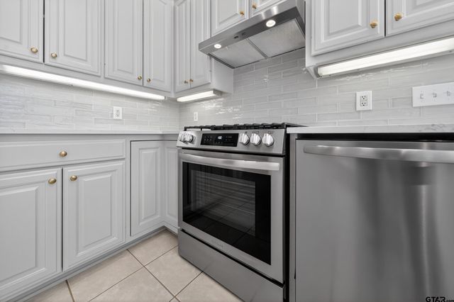 704 Paloma Street, Tyler, TX 75703