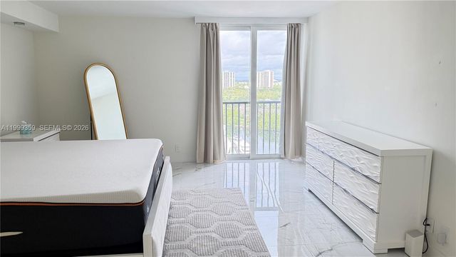 19707 Turnberry Way 18K, Aventura, FL 33180