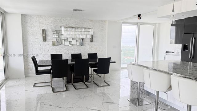 19707 Turnberry Way 18K, Aventura, FL 33180