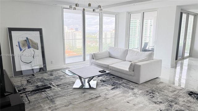 19707 Turnberry Way 18K, Aventura, FL 33180