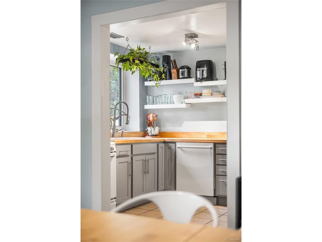2600 W 42nd Ave, Denver, CO 80211