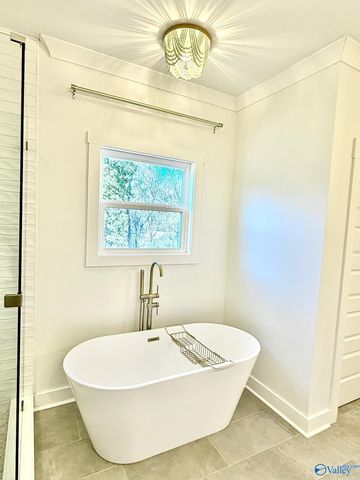 4024 Browns Valley Road, Guntersville, AL 35976