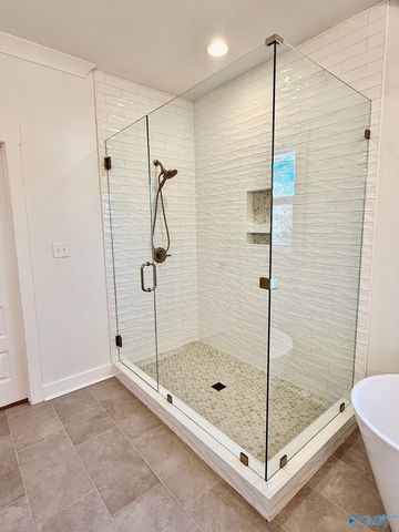 4024 Browns Valley Road, Guntersville, AL 35976