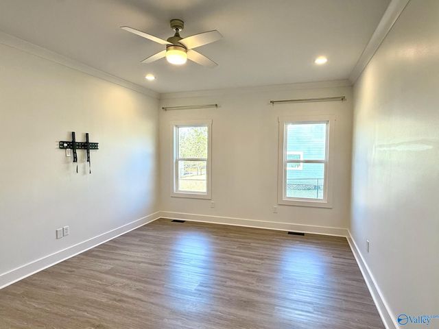 4024 Browns Valley Road, Guntersville, AL 35976