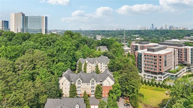 2211 Westchester Ridge, Atlanta, GA 30329