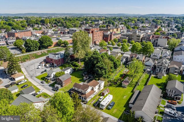 50, 52, & 52-A GROSS ST, Ephrata, PA 17522