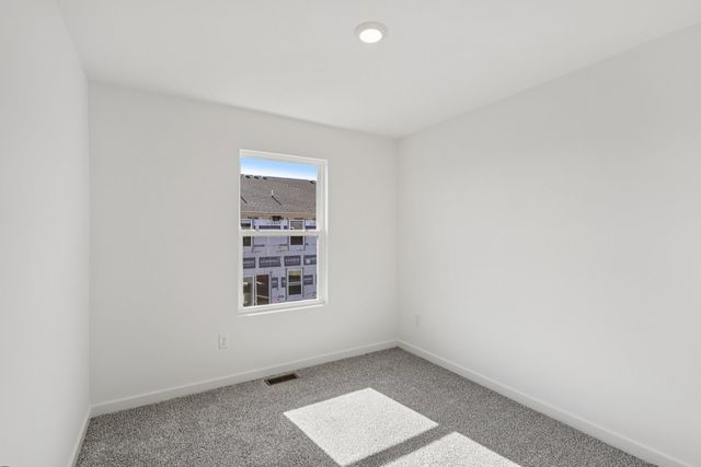 1401 Oakfield Lane, Pingree Grove, IL 60140