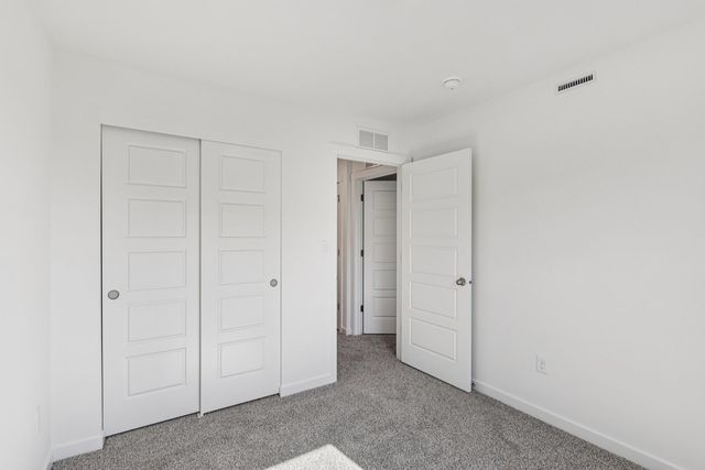 1401 Oakfield Lane, Pingree Grove, IL 60140