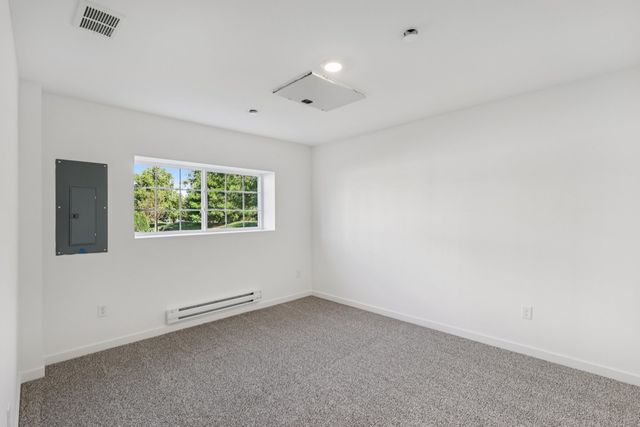 1401 Oakfield Lane, Pingree Grove, IL 60140