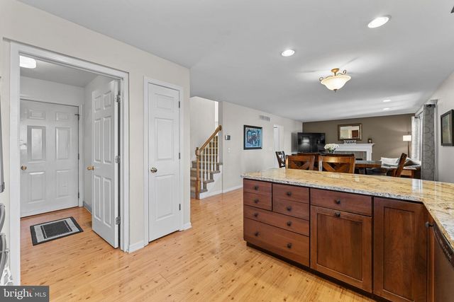 306 SHERWOOD CT N, Souderton, PA 18964