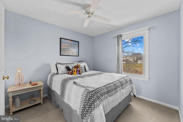 306 SHERWOOD CT N, Souderton, PA 18964