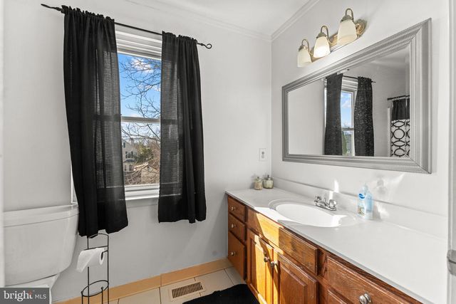 306 SHERWOOD CT N, Souderton, PA 18964