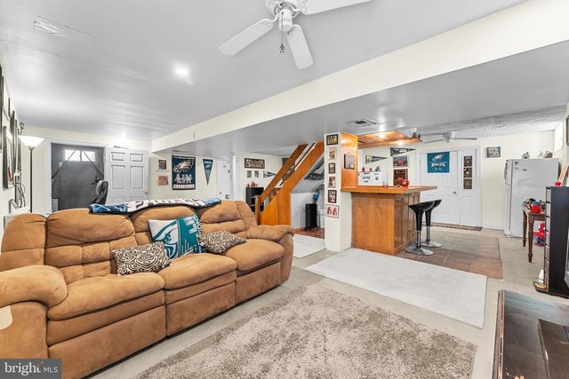 306 SHERWOOD CT N, Souderton, PA 18964