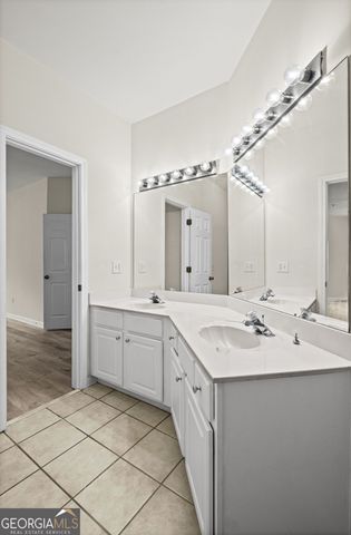 8806 Fairview Bluff Road, Johns Creek, GA 30022