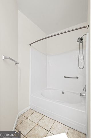 8806 Fairview Bluff Road, Johns Creek, GA 30022
