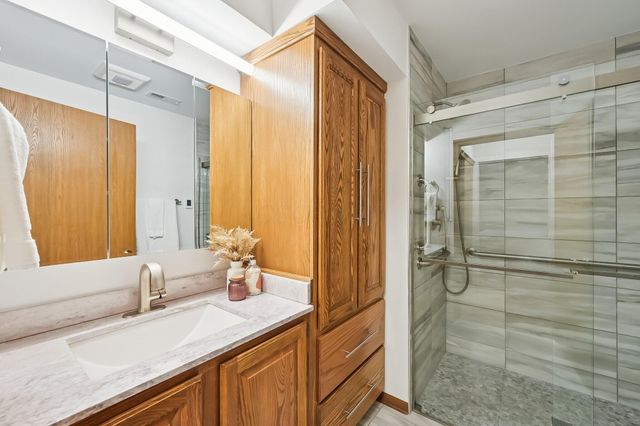 7811 Meadowlark Lane N, Reynoldsburg, OH 43068