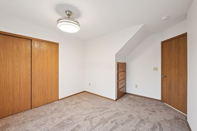 7811 Meadowlark Lane N, Reynoldsburg, OH 43068