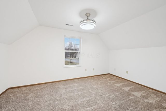 7811 Meadowlark Lane N, Reynoldsburg, OH 43068