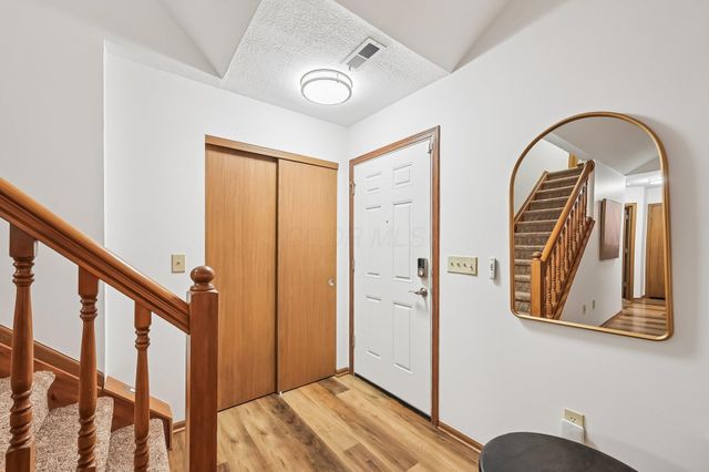 7811 Meadowlark Lane N, Reynoldsburg, OH 43068