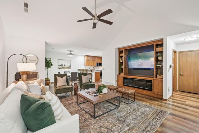 7811 Meadowlark Lane N, Reynoldsburg, OH 43068