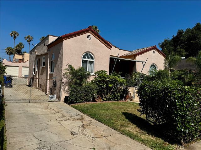 1553 N Commonwealth, Los Angeles, CA 90027