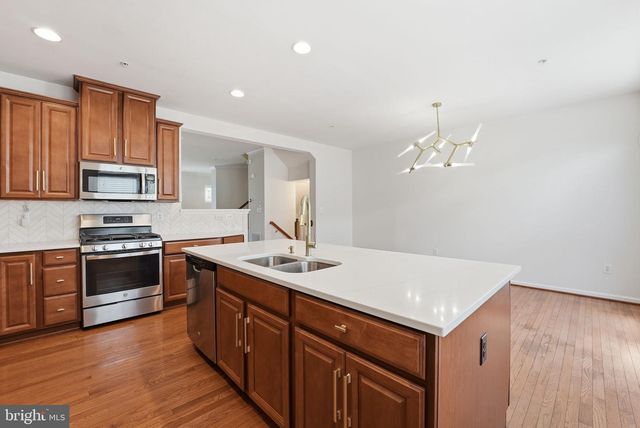 607 WAVELAND AVE, Capitol Heights, MD 20743