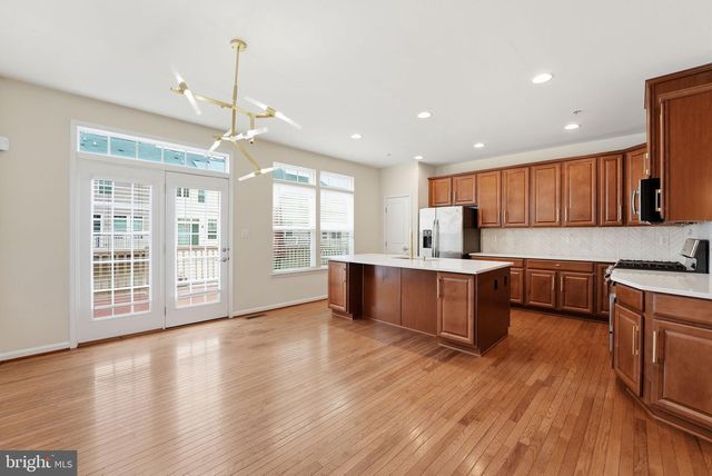 607 WAVELAND AVE, Capitol Heights, MD 20743