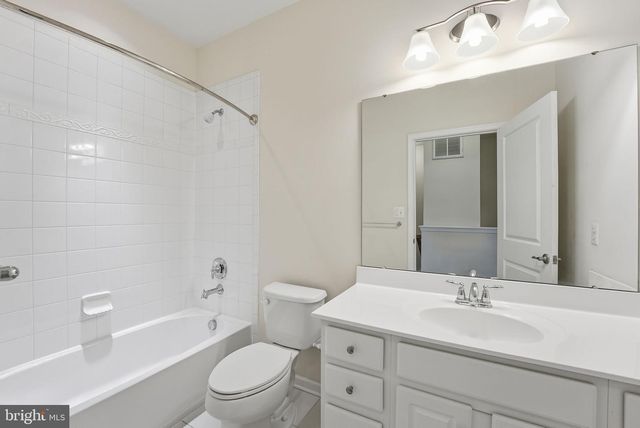 607 WAVELAND AVE, Capitol Heights, MD 20743