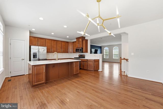 607 WAVELAND AVE, Capitol Heights, MD 20743
