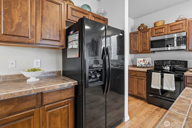 5609 Parkside Drive SE, Lacey, WA 98503