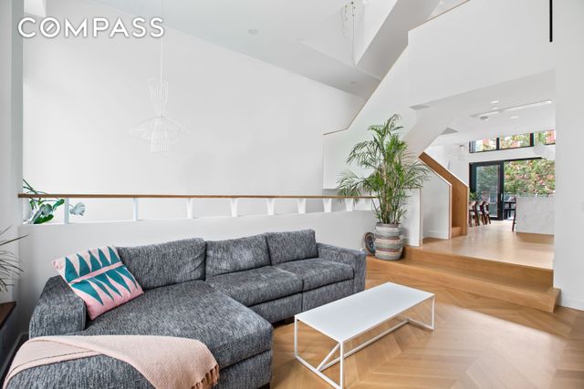 42 Sharon Street, New York City, NY 11211