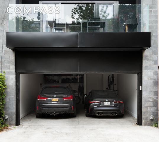 42 Sharon Street, New York City, NY 11211