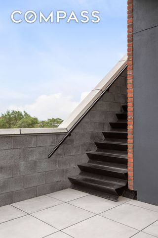 42 Sharon Street, New York City, NY 11211