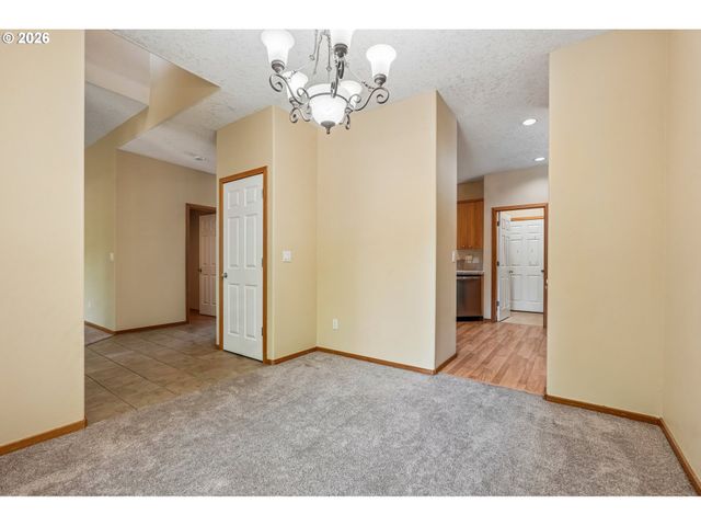 17300 Se 23RD Way, Vancouver, WA 98683