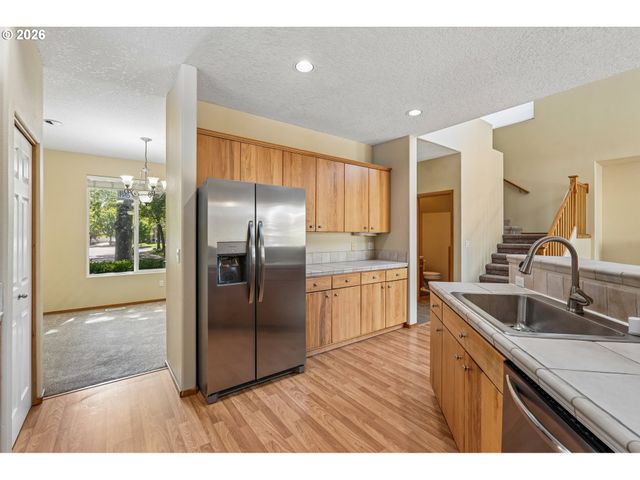 17300 Se 23RD Way, Vancouver, WA 98683