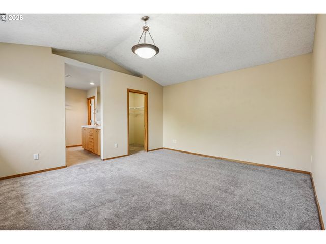 17300 Se 23RD Way, Vancouver, WA 98683