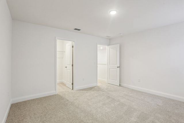 129 Dahlia Dr, La Vergne, TN 37086