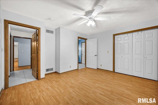 6213 N Saint Marys Road, Peoria, IL 61614