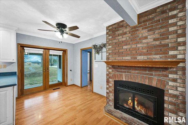 6213 N Saint Marys Road, Peoria, IL 61614