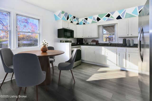 4012 Retreat Rd, Louisville, KY 40219