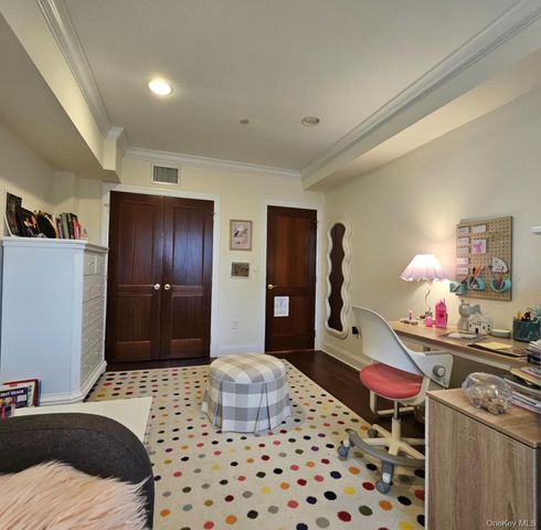 171 Great Neck Road, Great Neck, NY 11021