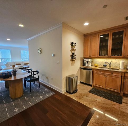 171 Great Neck Road, Great Neck, NY 11021