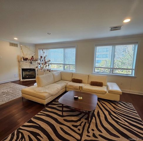 171 Great Neck Road, Great Neck, NY 11021