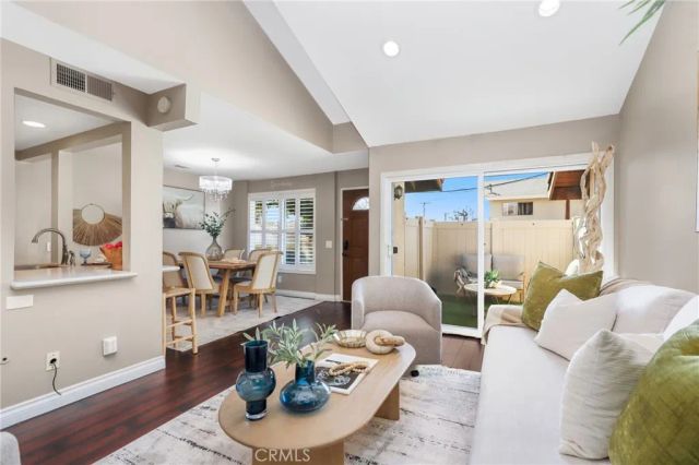 124 S Valencia, La Habra, CA 90631