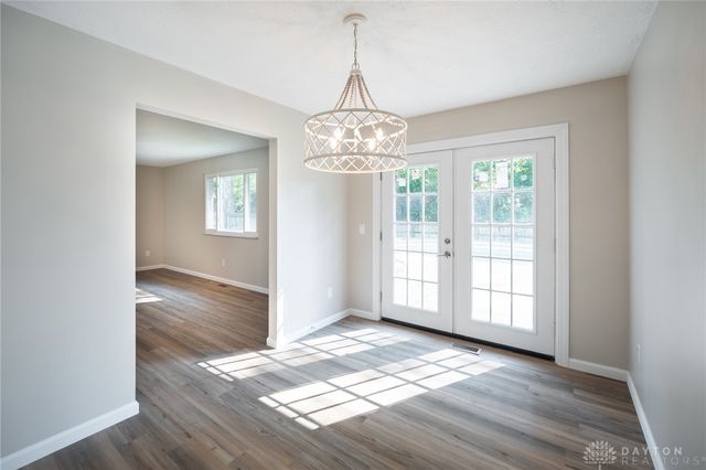 2816 Corlington Drive, Dayton, OH 45440