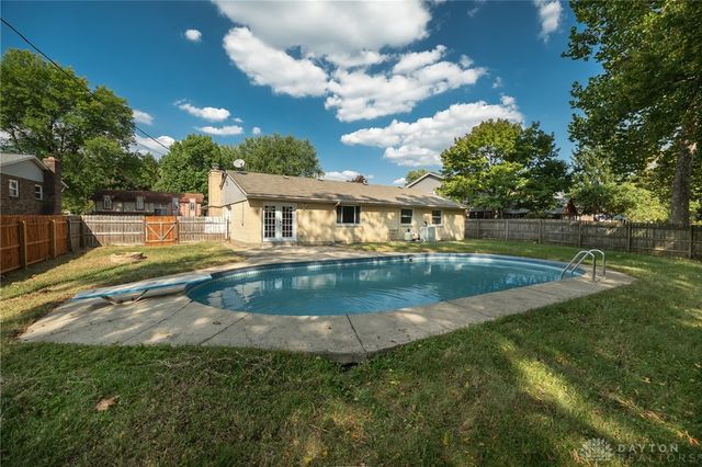 2816 Corlington Drive, Dayton, OH 45440