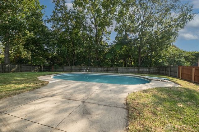 2816 Corlington Drive, Dayton, OH 45440