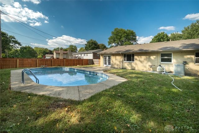 2816 Corlington Drive, Dayton, OH 45440