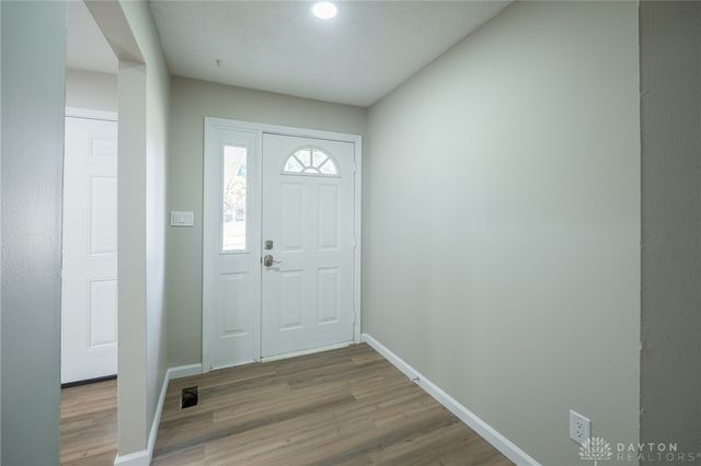 2816 Corlington Drive, Dayton, OH 45440